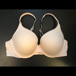 Victoria’s Secret bra 38C Body by Victoria